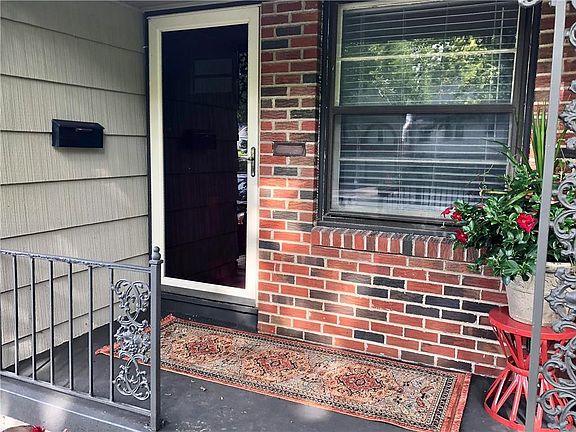 Covered entry and mail is delivered to your door!