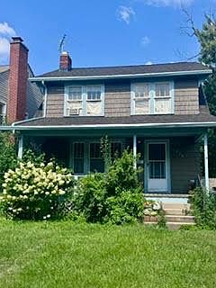 1st image of 476 Wrexham Ave
