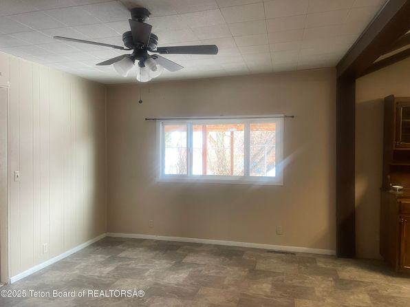 263 E 5th Ave, Afton, WY 83110