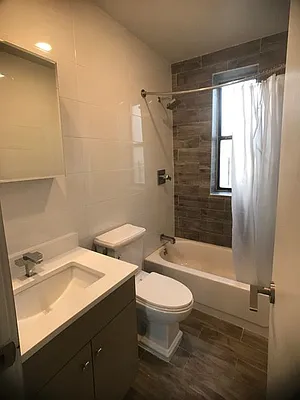 Rented by City Prime Commercial Realty  | media 1