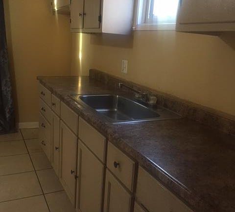 2nd image of 26413 Lehigh St