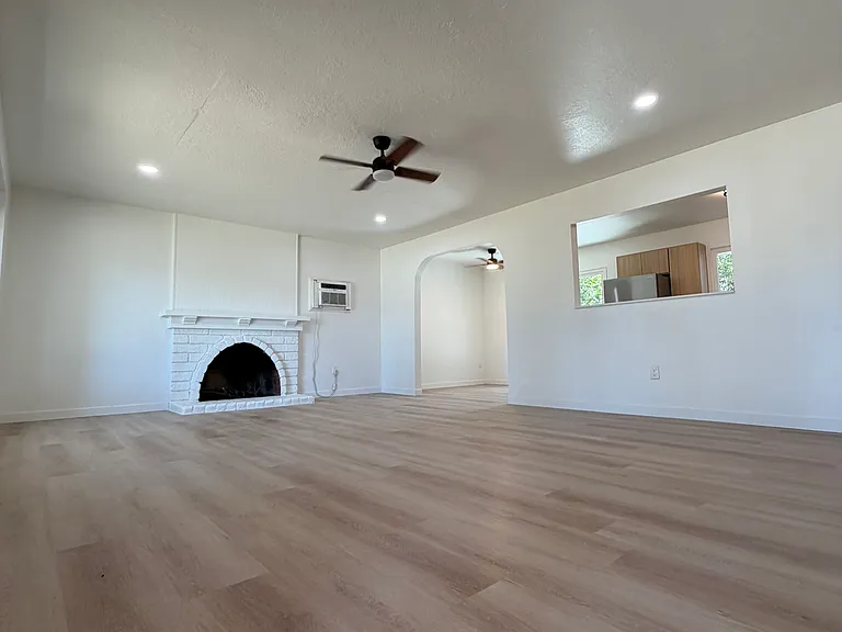 2232 E Joana Dr #A — Photo 15