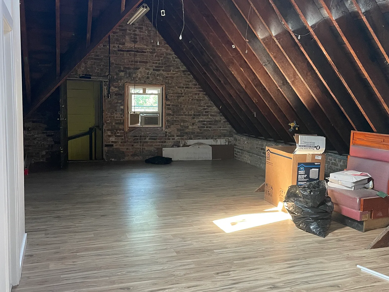 1 bed, 2400 sqft, $3,250 — Photo 3
