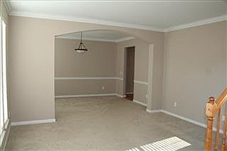 4th image of 3635 Woodburne Dr