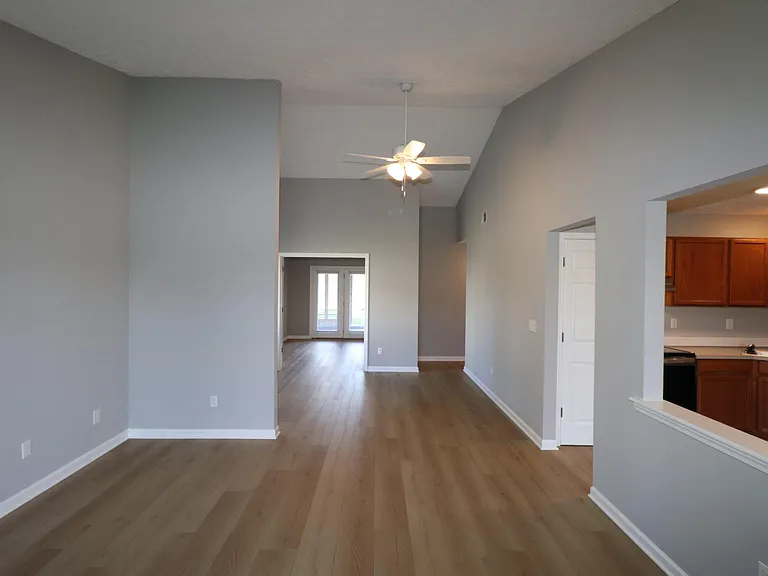 208 Mariwood Ct — Photo 3