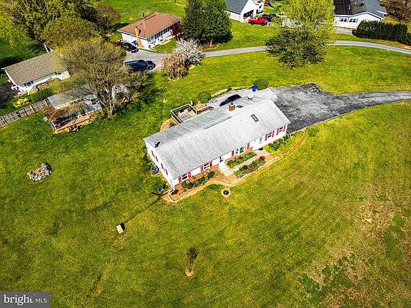 3rd image of 11602 Primrose Ct