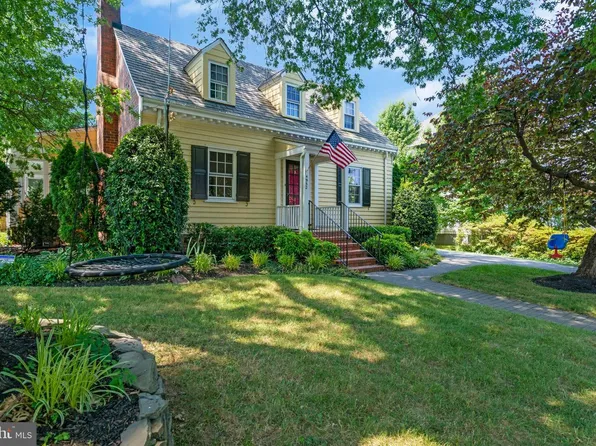 4932 34th St N, Arlington, VA 22207