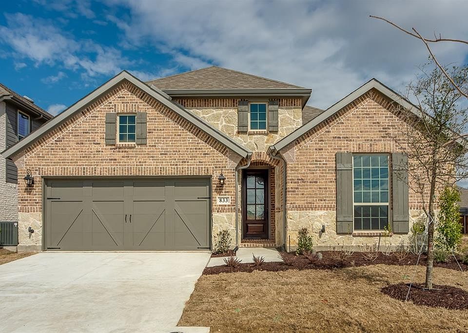 1st image of 833 Harrington Ln