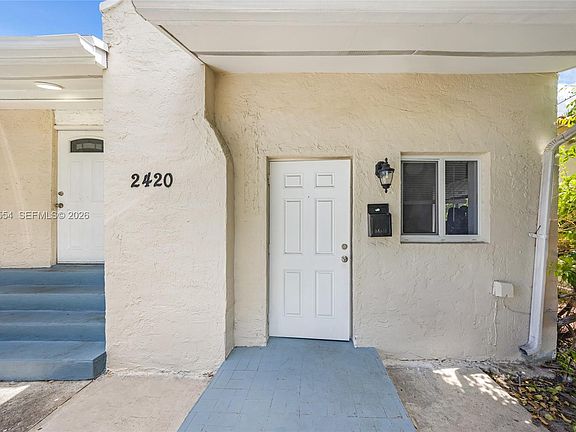 4th image of 2420 NW 34th St
