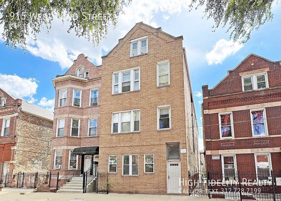 1st image of 915 W 32nd St APT 3F