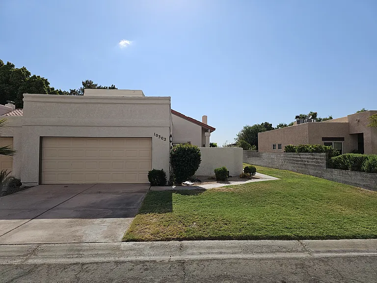 10302 S Del Rey Dr — Photo 1
