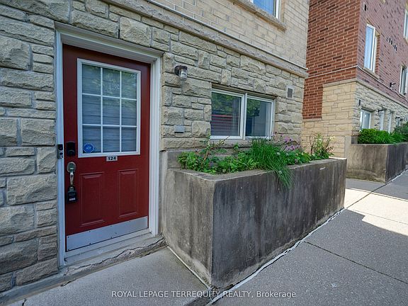 4th image of 75 Turntable Cres #124