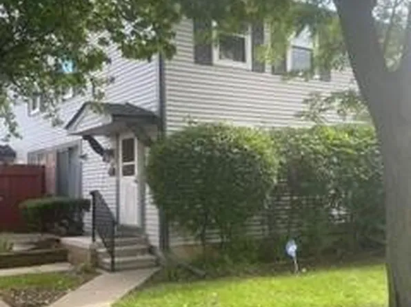 10 Greenwoode Ln Building 22, Pontiac, MI 48340