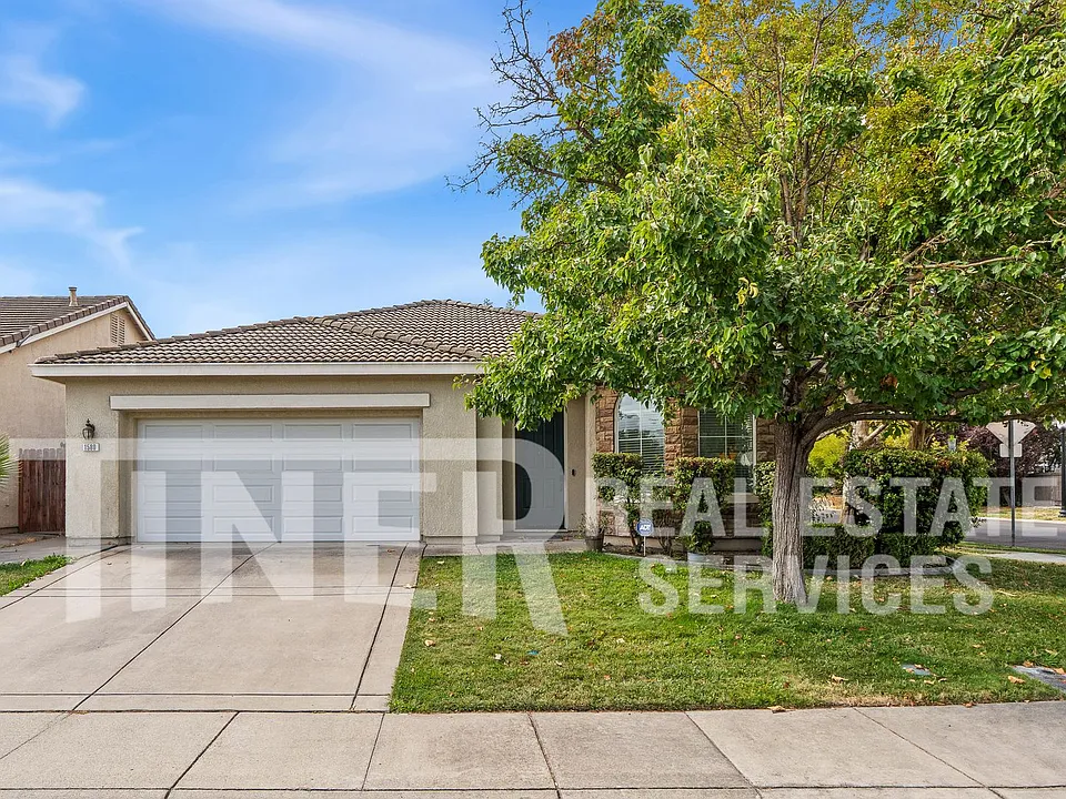 1580 Charm Way