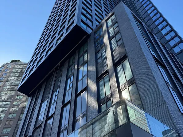 8 Wellesley St W, Toronto, ON