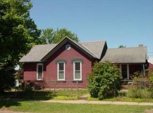 676 E Wabasha St, Winona, MN 55987