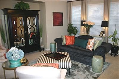 FAMILY ROOM WITH GREAT VIEW OF THE PATIO AND BACK YARD