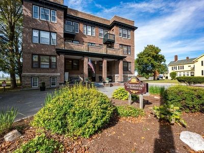138 Main St APT 5, Fairhaven, MA, 02719