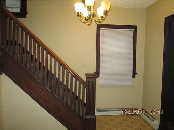 4th image of 606 Virginia St