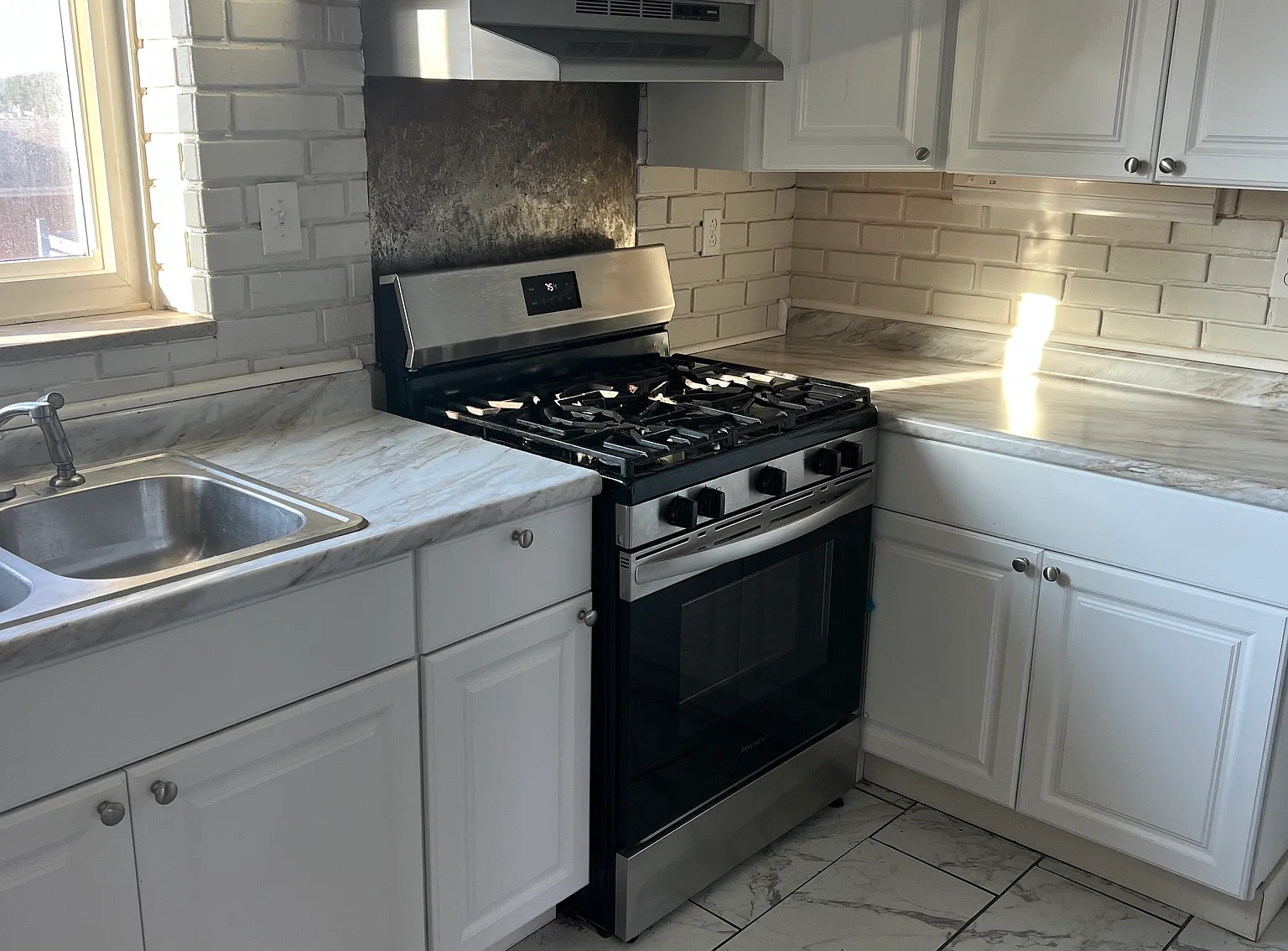 4 bed, 1333 sqft, $1,595 — Photo 3