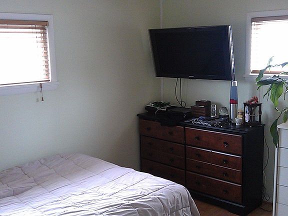 Master bedroom comes with TV mount, tv negotiable.