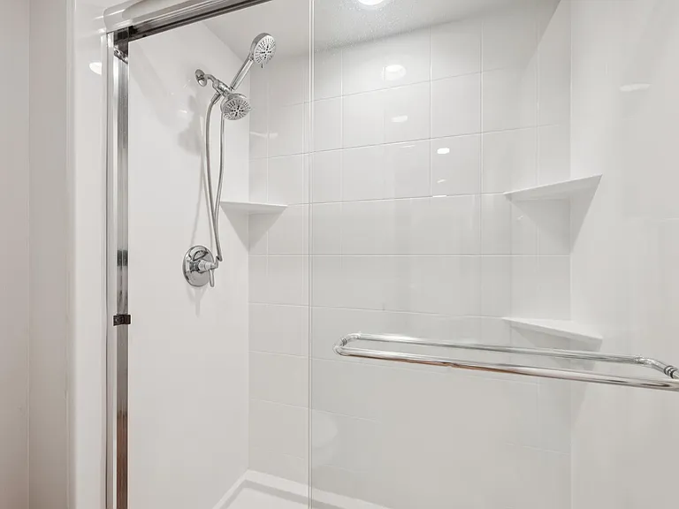 410 Sheridan Ave #226 — Photo 17