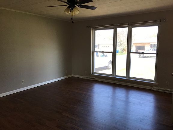 4th image of 311 Crestview Dr