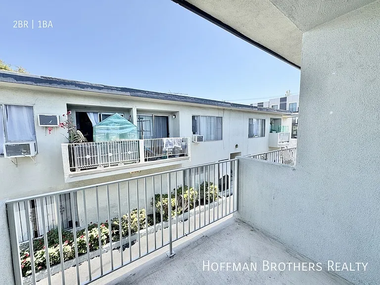 4334 Berryman Ave #8 — Photo 8