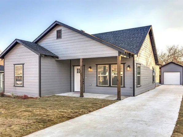 1018 E Lowden St, Fort Worth, TX 76104
