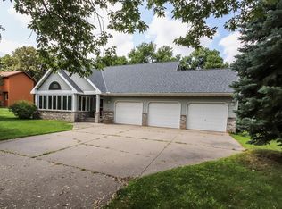 2033 High Dr, Sauk Rapids, MN 56379