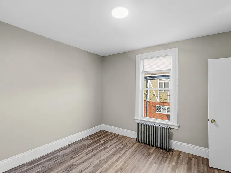 54-56 Hamlet Ave — Photo 6