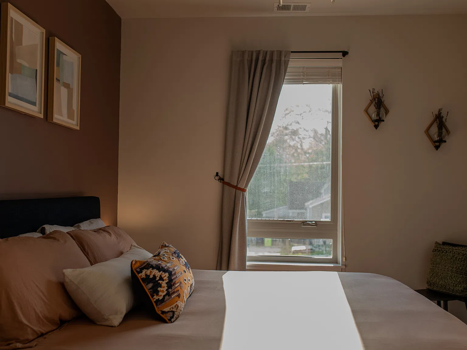 2 bed, $2,000 — Photo 2