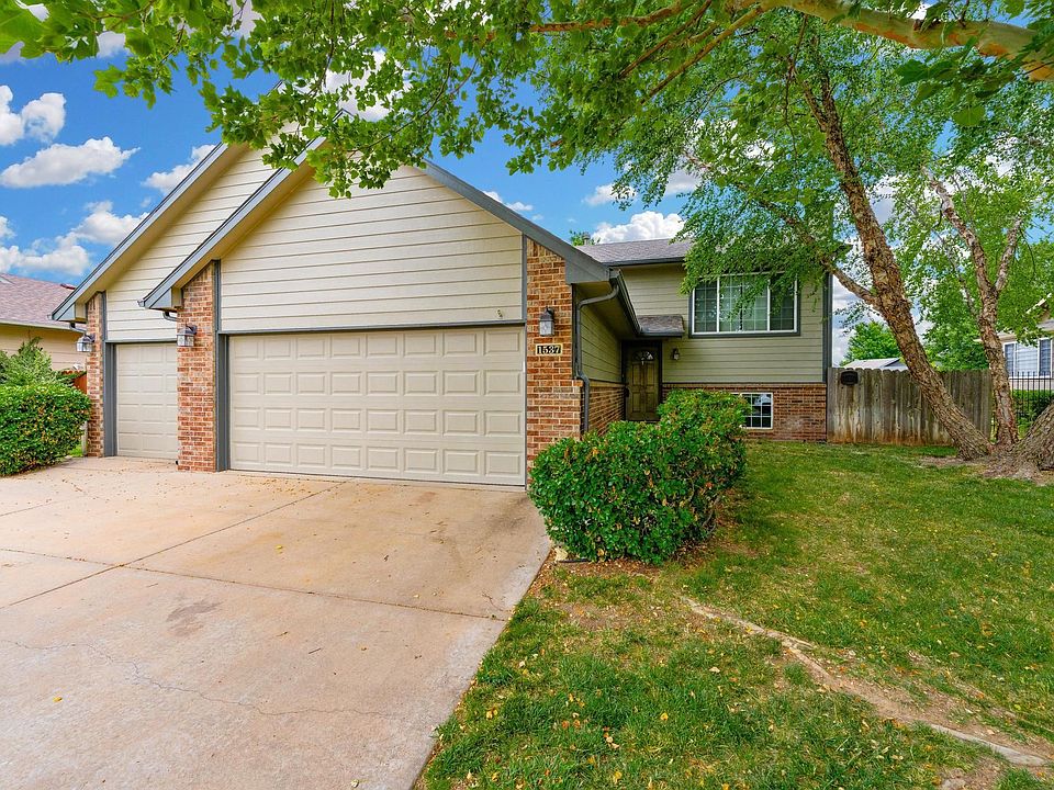 1st image of 1537 E Summerwood Ct