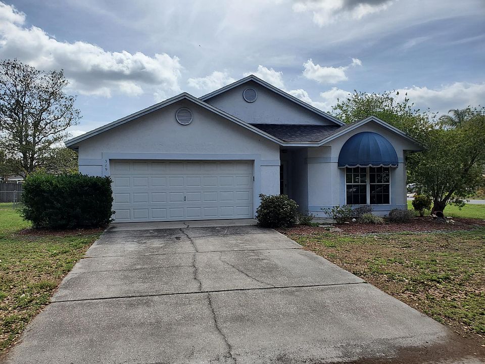 Beautiful house on large corner lot