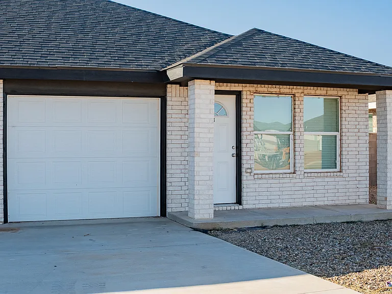 1300 Sonora Rd #B — Photo 2