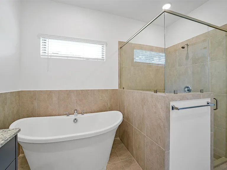 13315 Campos Dr — Photo 17