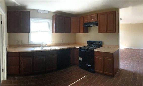 3rd image of 101 Scarborough Dr