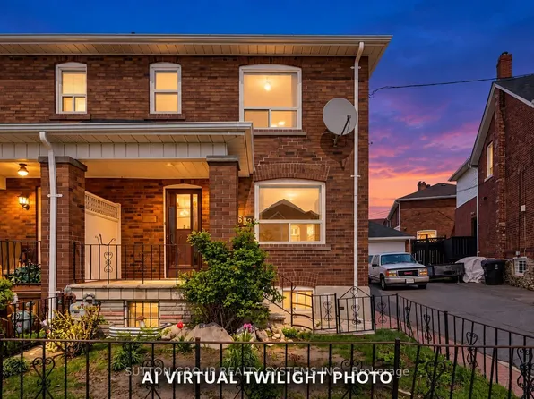 683 Old Weston Rd, Toronto, ON M6N 3B6