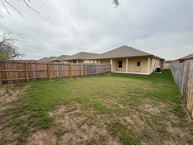 429 Emma Dr — Photo 18