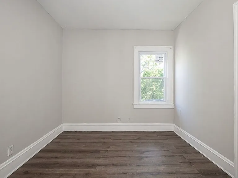 10116 Baltic Rd #2 — Photo 11