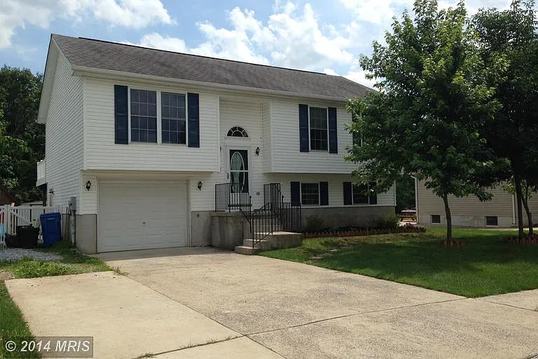 171 Carnival Dr photo 1