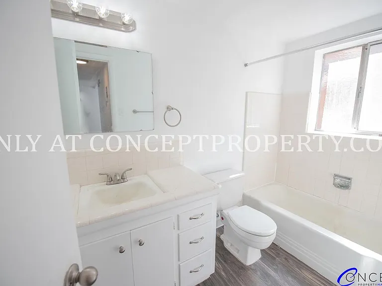 227 E St — Photo 22
