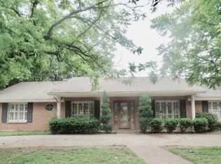 1701 Park Hill Dr, Arlington, TX 76012