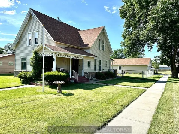 202 W Walnut St, Doniphan, NE 68832