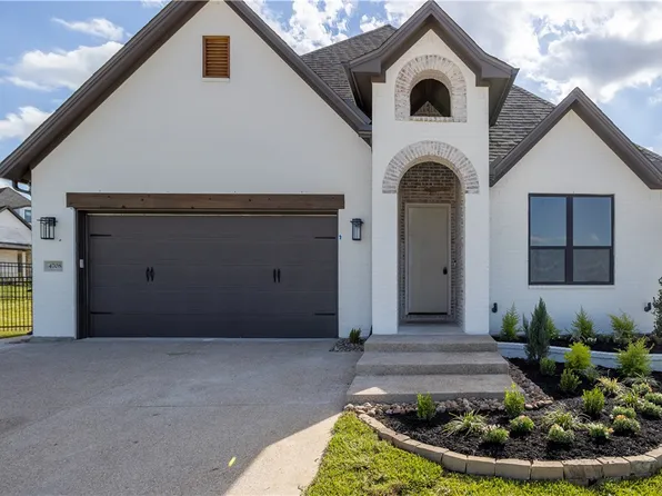 4708 N Stonecrest Ct, Bryan, TX 77808