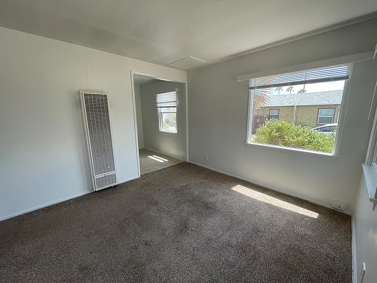 900 S Myers St #A — Photo 8
