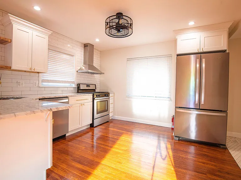 5810 Greenleaf Rd — Photo 8