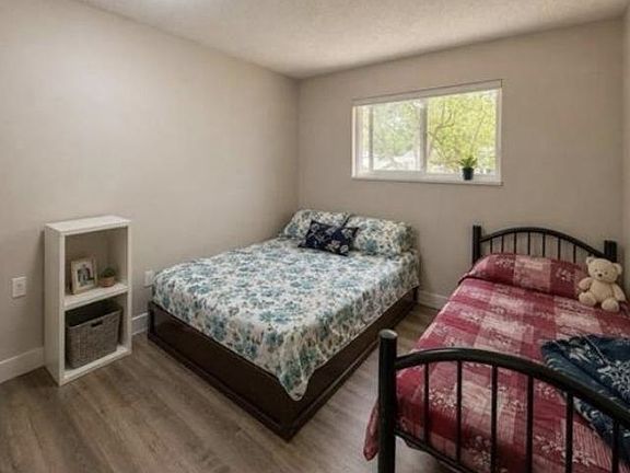 4th image of 14565 91a Ave