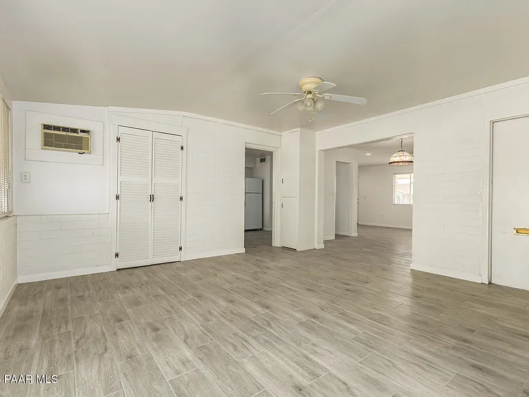 11014 W Cheryl Dr — Photo 11