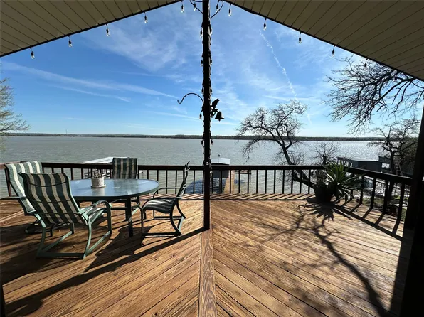 6908 Quarteroaks Dr, Azle, TX 76020